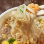 カップヌードル・カップ麺・インスタントラーメンのシズル、フォトグラファーから見た、インスタント麺のフード・料理撮影